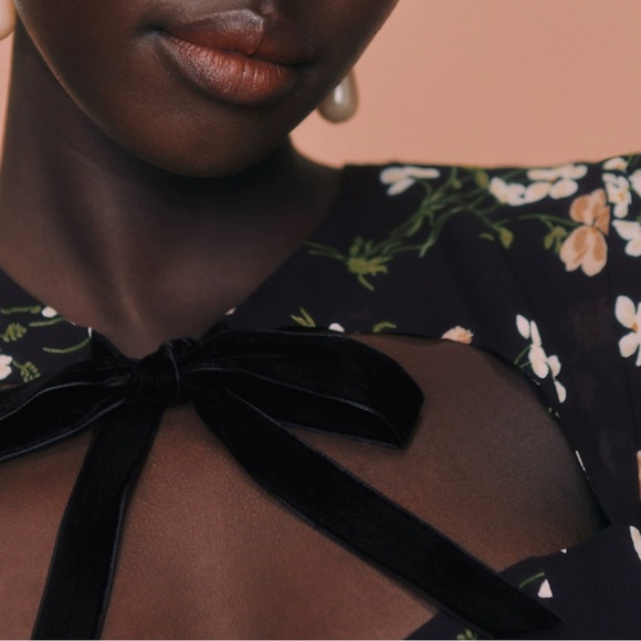 Reformation Rietta Blouse - Picture 2 of 4